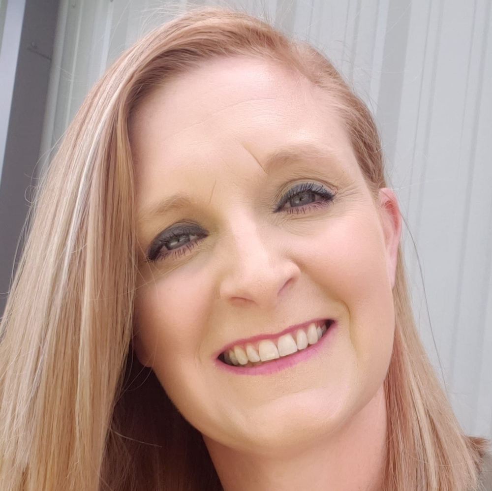Meet your Posher, Suzanna